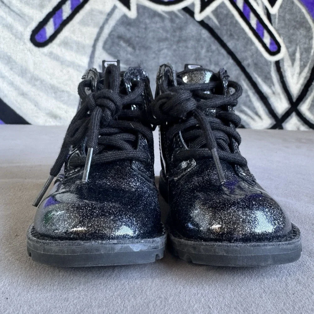 Size 7c - UGG Ryann 1153522T Kids Black Glitter Patent Leather Winter Boots